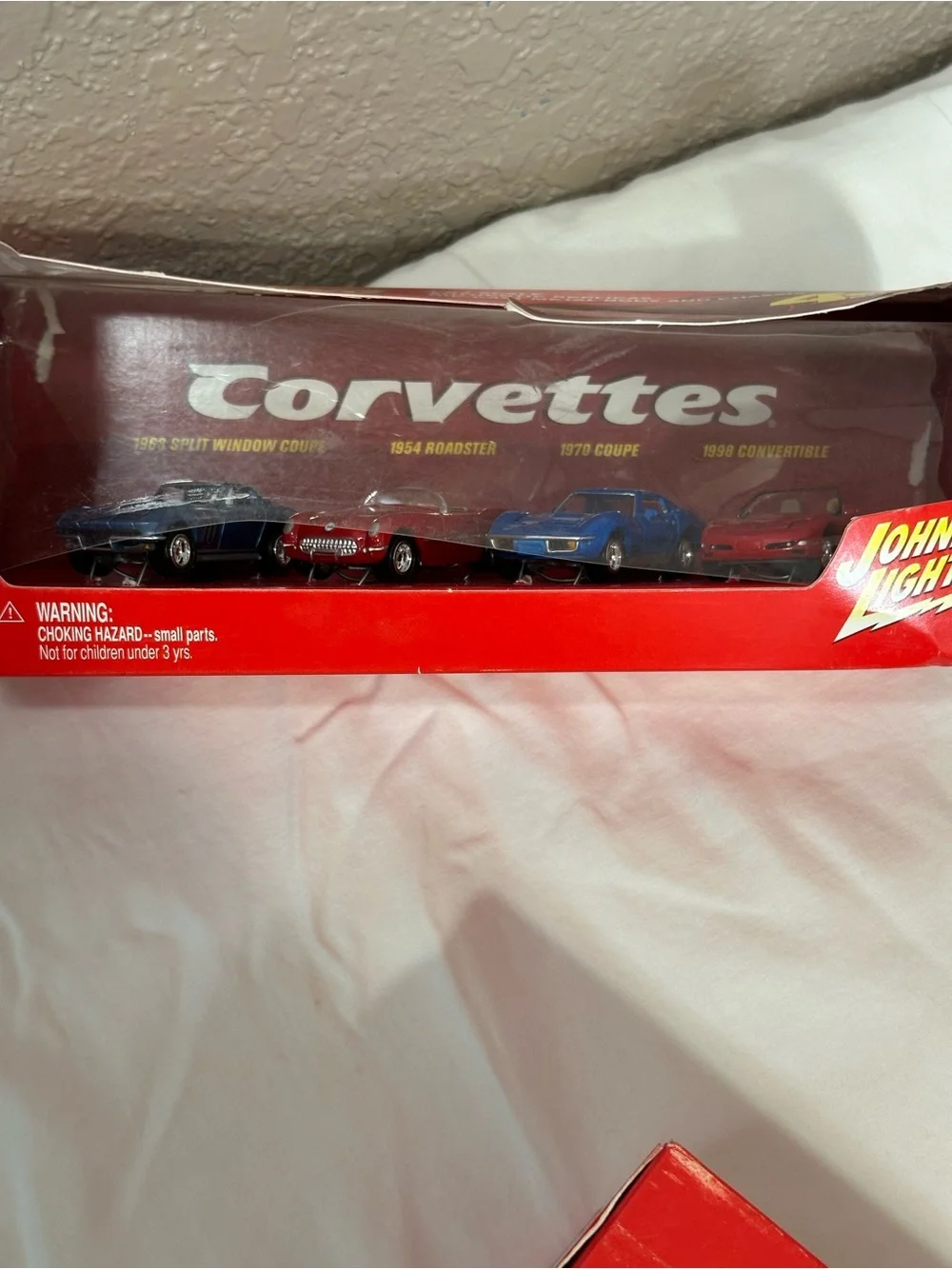Johnny Lightning 4 Car Box Set Corvettes Lot of Two